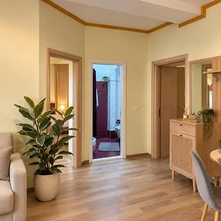 Blloku Riverside Apartment-check In 24 Daire